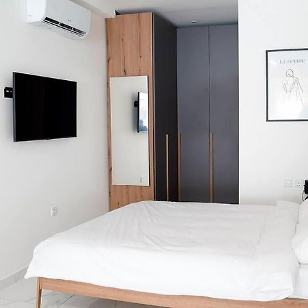 Luxurious Apartment Next To The Sea グジラ エクステリア 写真