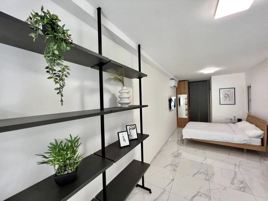 Luxurious Apartment Next To The Sea グジラ エクステリア 写真